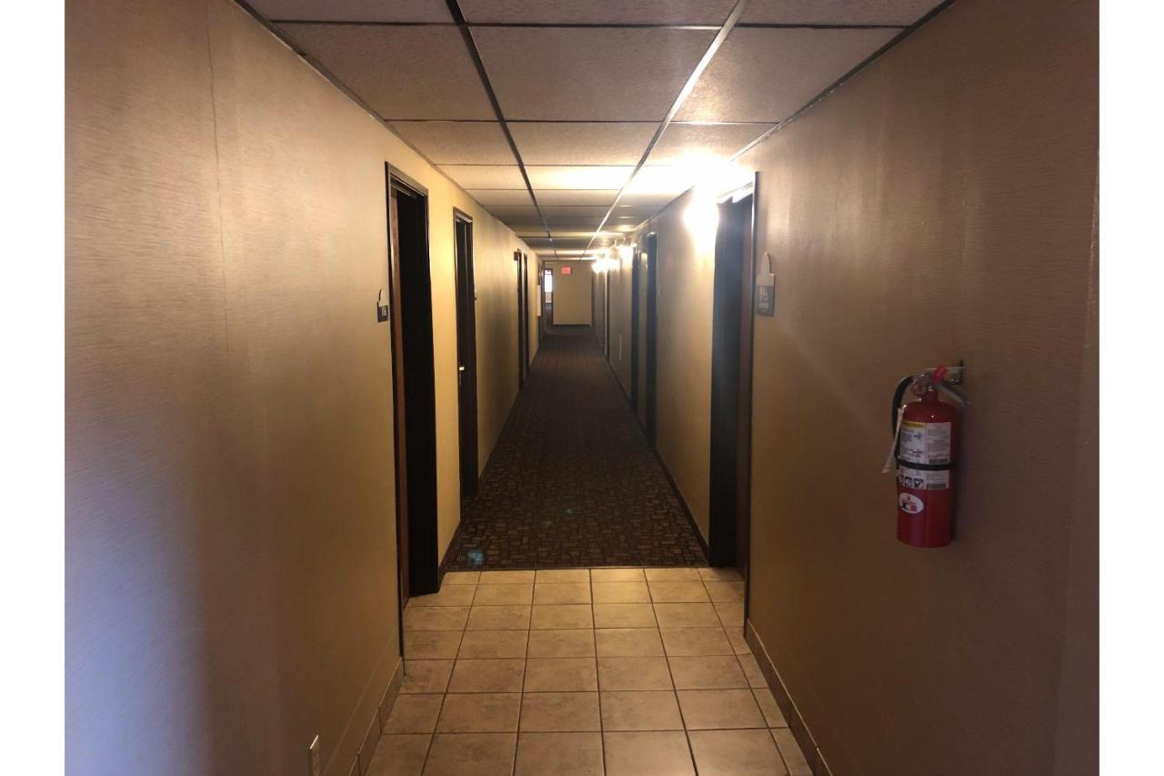 Oyo Hotel Glendive - Yellowstone River Екстериор снимка