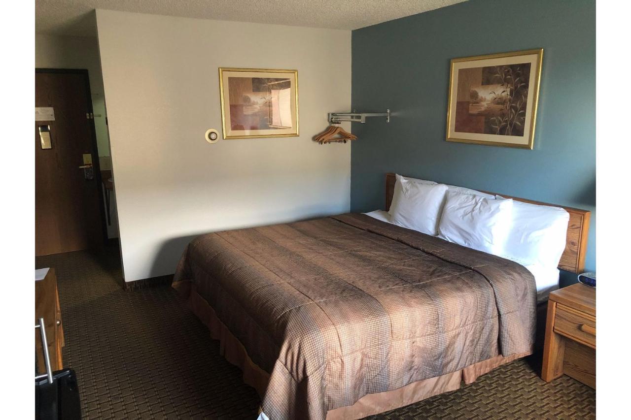 Oyo Hotel Glendive - Yellowstone River Екстериор снимка