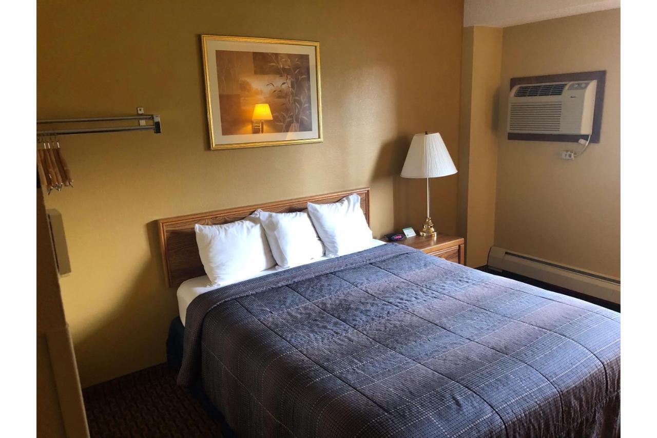 Oyo Hotel Glendive - Yellowstone River Екстериор снимка