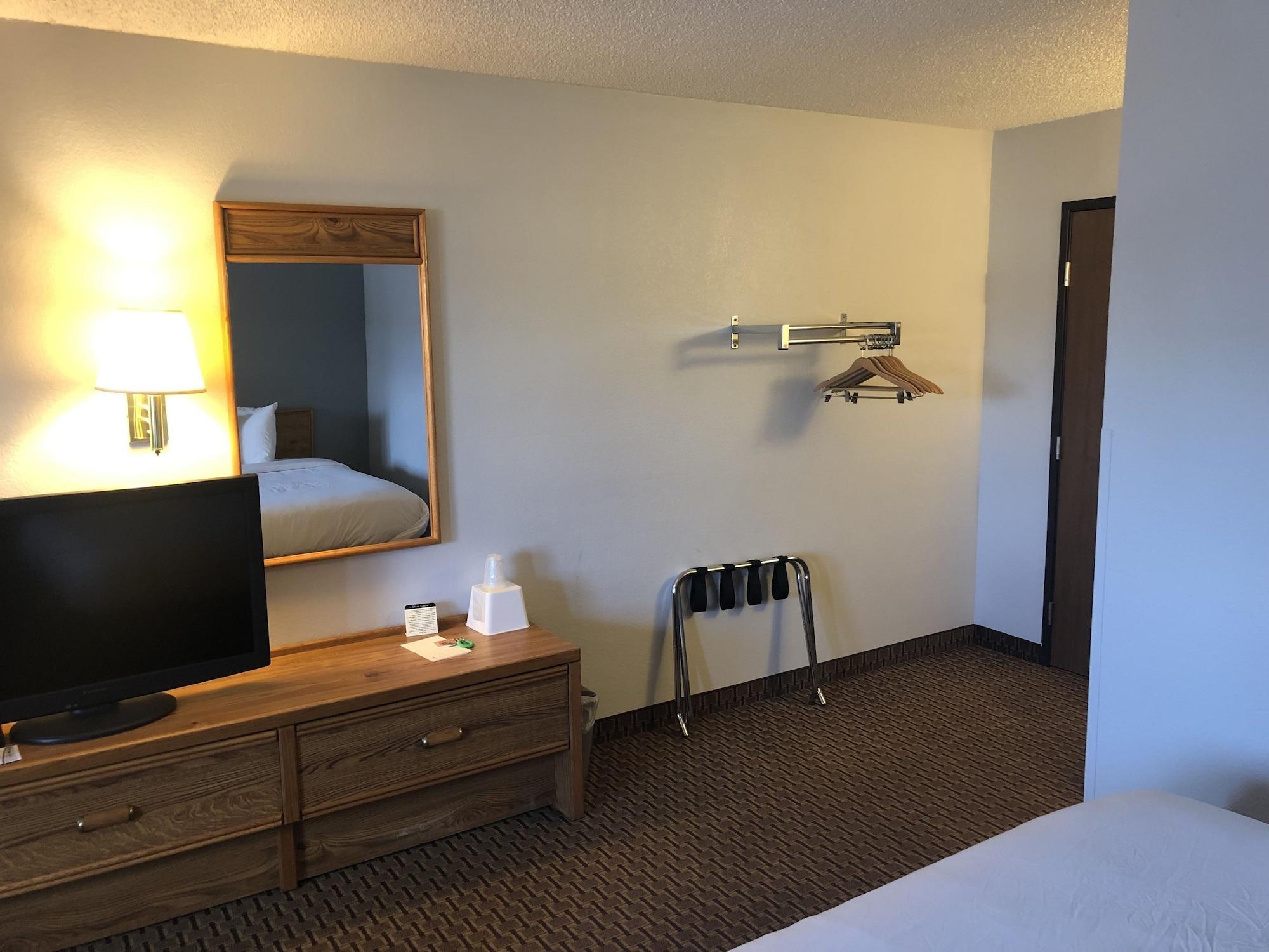 Oyo Hotel Glendive - Yellowstone River Екстериор снимка