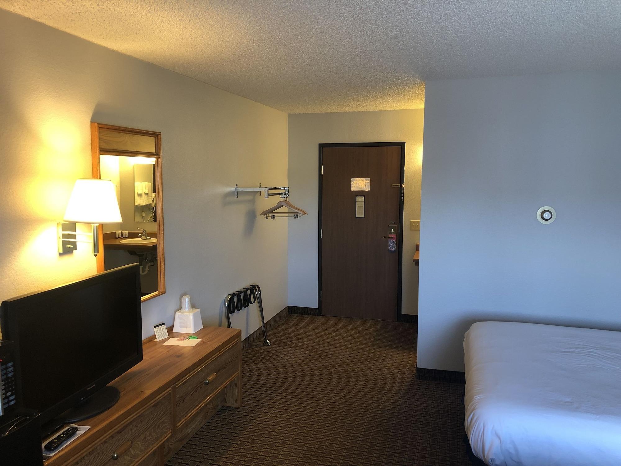 Oyo Hotel Glendive - Yellowstone River Екстериор снимка